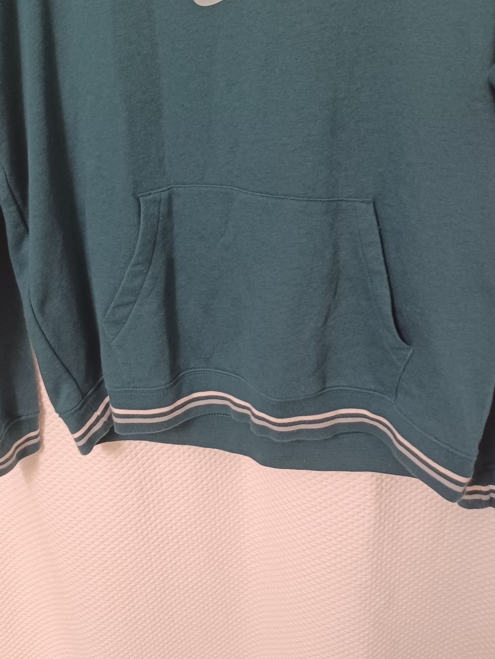 Nike Women’s Medium Green Oversized Varsity Pullover Hoodie EUC - Picture 7 of 13